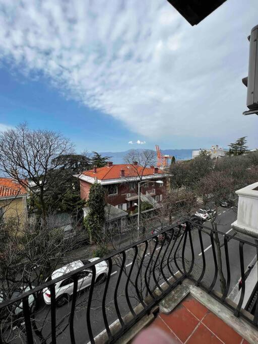 Apartment Alessio - Sea View 里耶卡 外观 照片